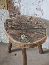 Image 2 of Le tabouret tripode 