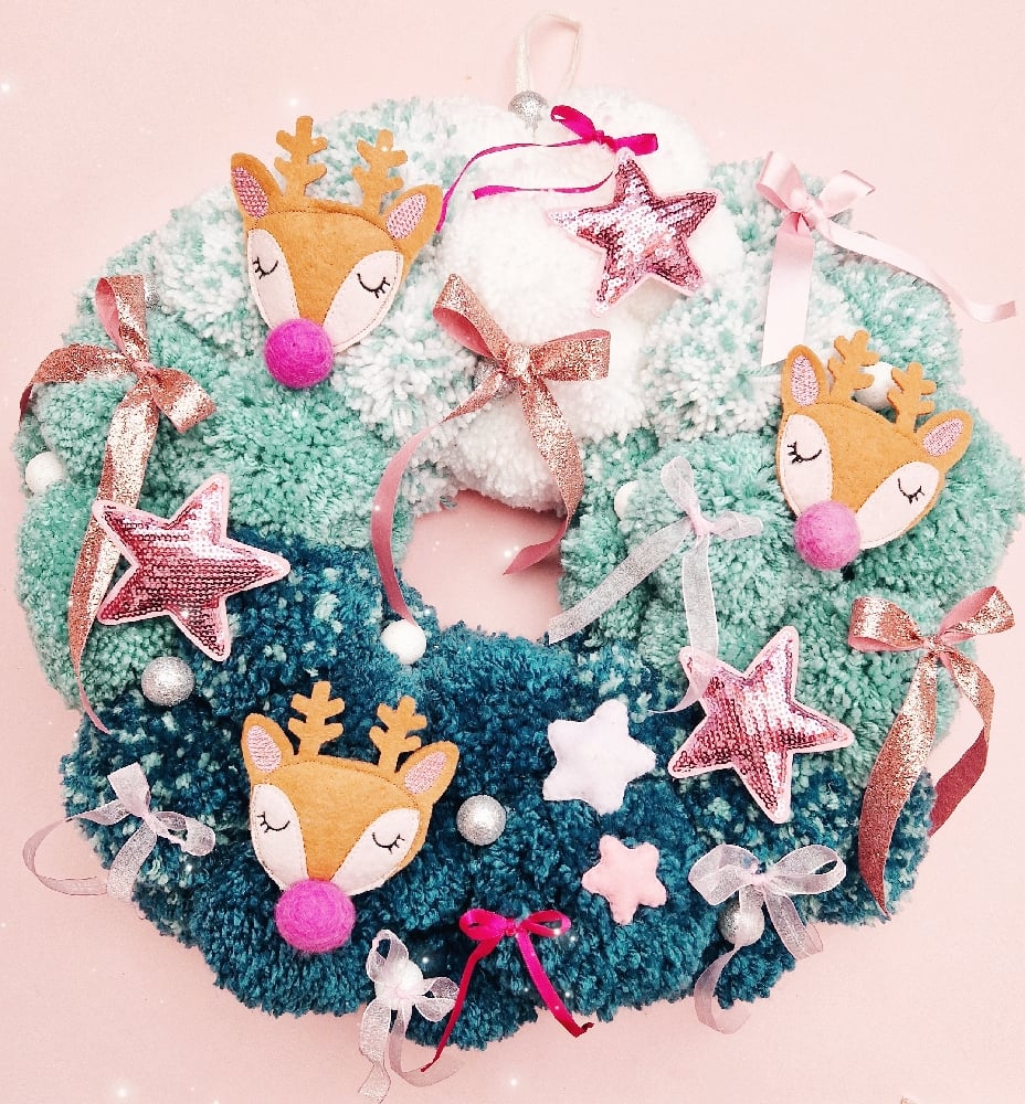 Image of A Darling Vixon Deer Christmas Wreath.
