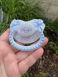 Cinna Resin Adult Paci