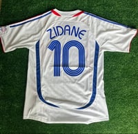 Image 2 of France Away 2006 ZIDANE #10