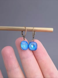 Image 3 of Dormeuses cristal bleu