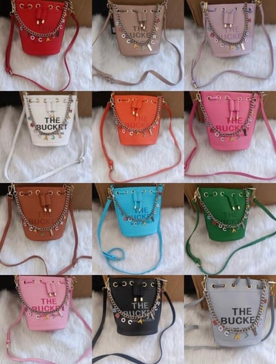 Image of Tote Bucket Bags w/ Chain