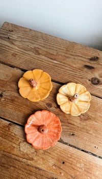 Image 7 of Incensario/Joyero con forma de Calabaza
