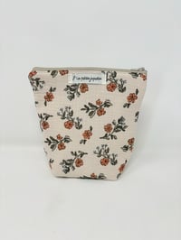 Image 1 of Trousse de toilette haute à poser double gaze petites fleurs des champs beige