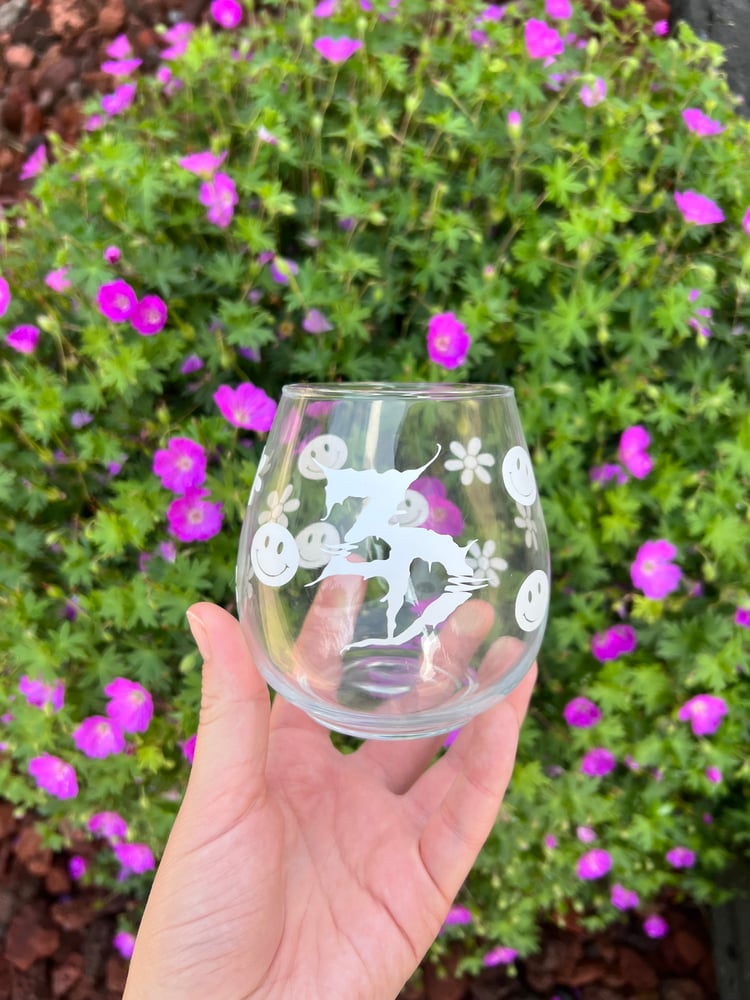 Image of Zeds GROOVY Wine Glass
