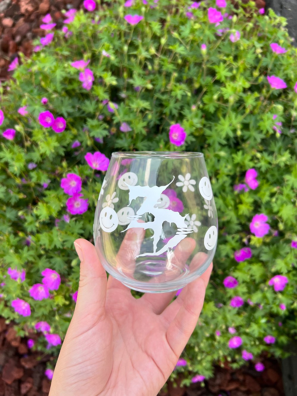 Image of Zeds GROOVY Wine Glass
