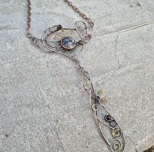Bullet cussings flowers necklace 