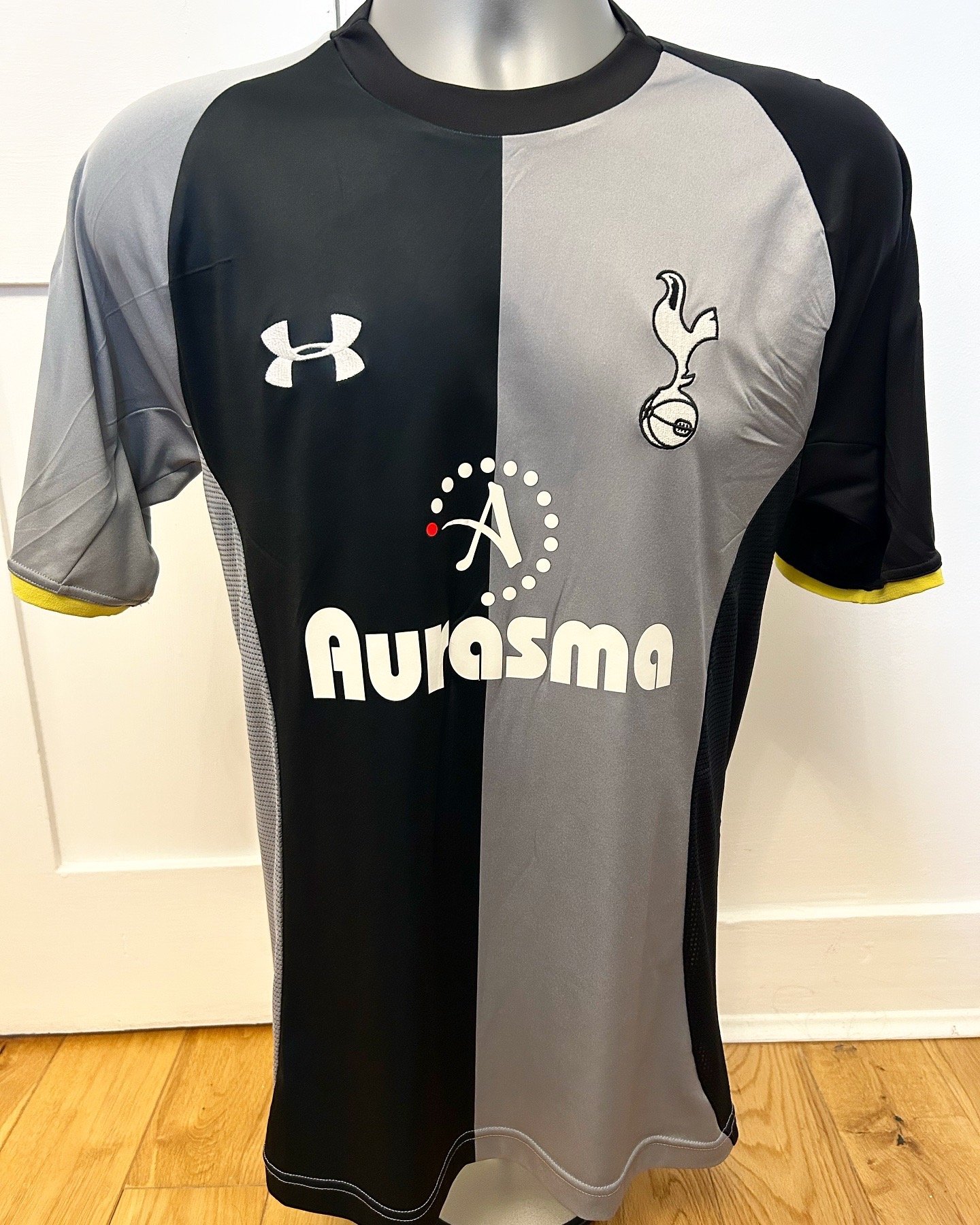 Image of Tottenham Hotspur “BALE 11” 2012/13 Third Shirt + PL patches 