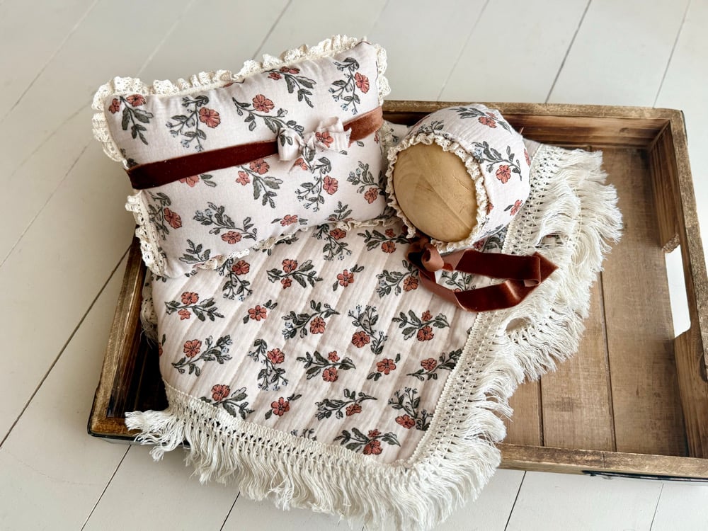 Image of Eleanor set