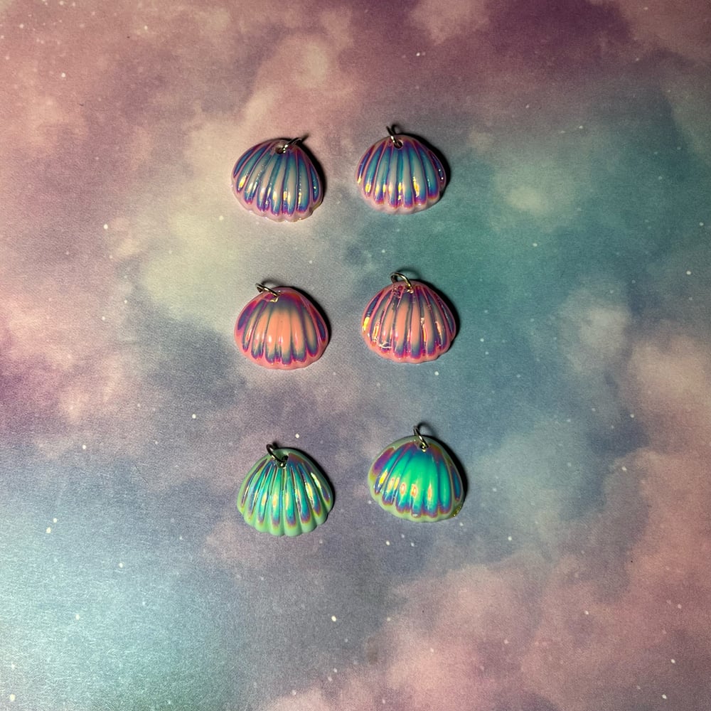 Image of Pastel Shell Charms 6pc