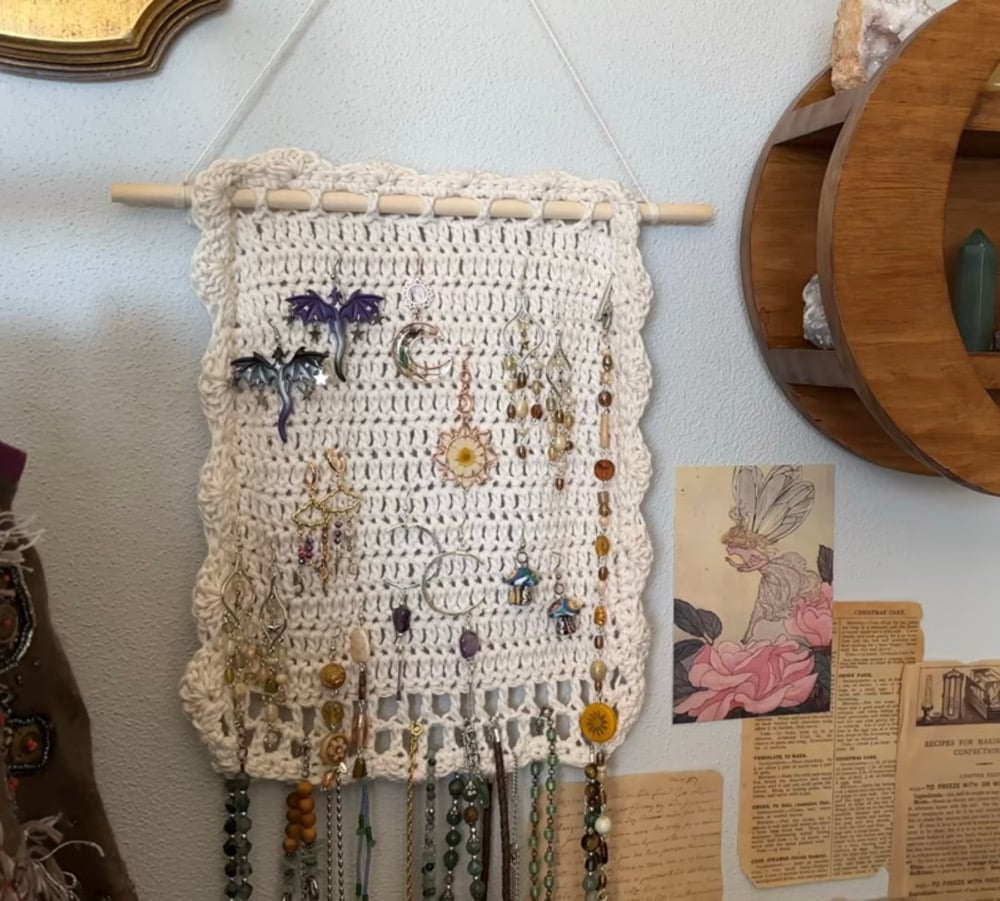 Image of jewlery holder