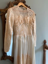 Image 13 of 1940s Satin & Lace 