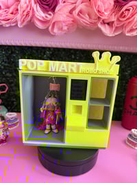 Image 2 of Showing off Display Case 