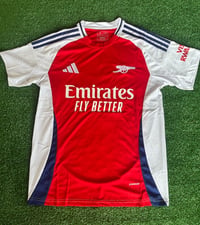 Image 1 of Arsenal Home 24/25 SAKA #7