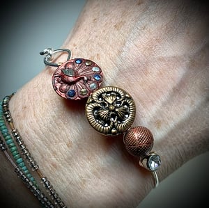 Image of "Peacock" Silver Button Bracelet