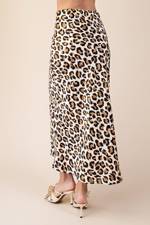Image of High Waist Midi Skit- Leopard