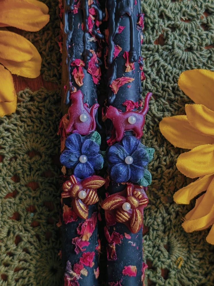 Image of Cats, Violets, & Bees Taper Set