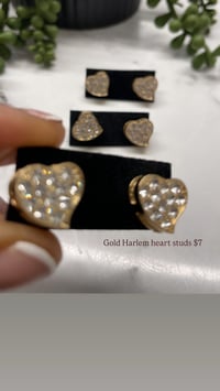 Harlem gold heart studs 