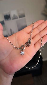 Image 2 of Lover’s hand pearl chain 