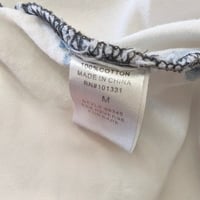 Image 7 of Women’ Charlotte Russe White/Denim Blue Washed Long Sleeve Snap Closure Top