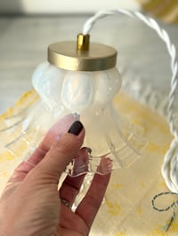 Image 4 of Baladeuse en verre opalescent