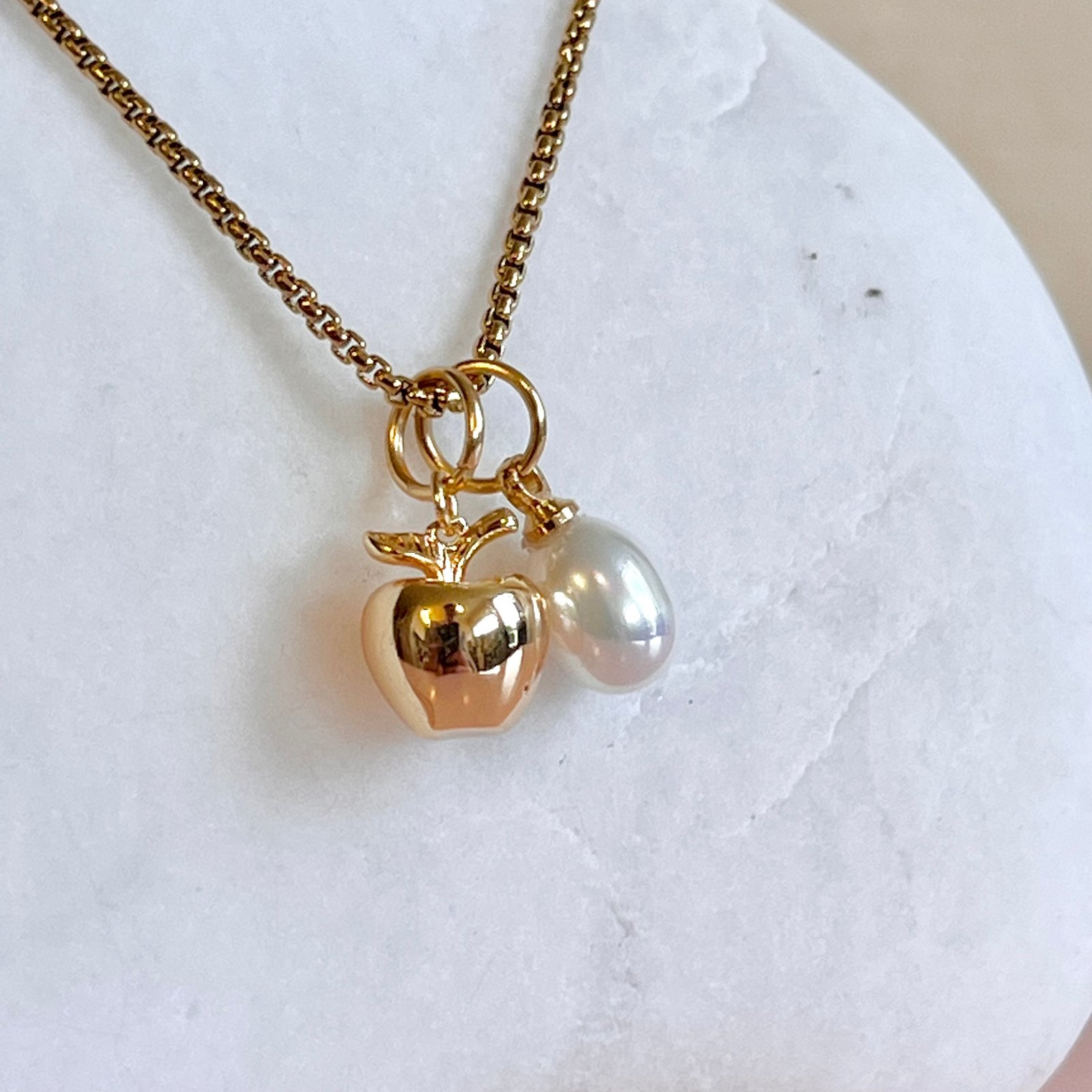 Golden Apple and Pearl Necklace / Penny Foggo
