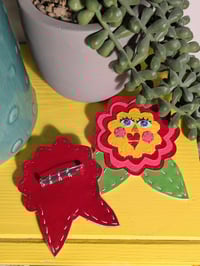 Image 4 of Flower Face Brooch