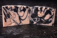"calamine & activated charcoal" soap bar