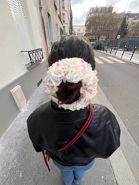 Image 2 of Gros chouchou pastel/perles étoiles