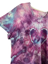 Image 3 of ♻️ UPCYCLED XL Petite Unisex Heart Tee in Pinkish Purple Ice Dye