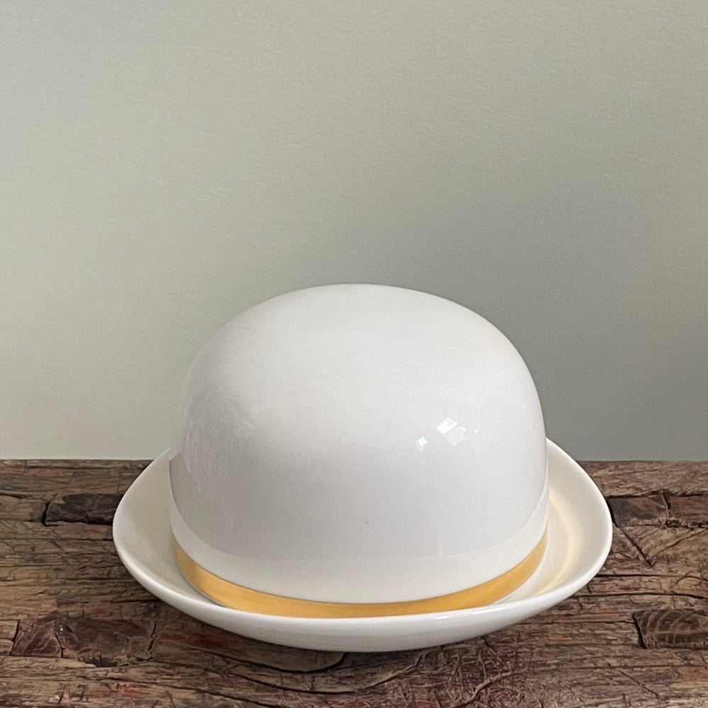 Image of Thomson & Thompson White Sugar Bowl + gold ribbon