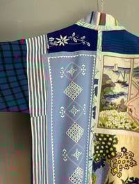Image 17 of Window with a view coat (xs-xl)