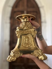 Image 1 of Très grand pique cierge d’église en bronze massif, début 1900