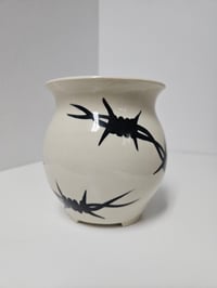 Image 3 of barbed planter (1)