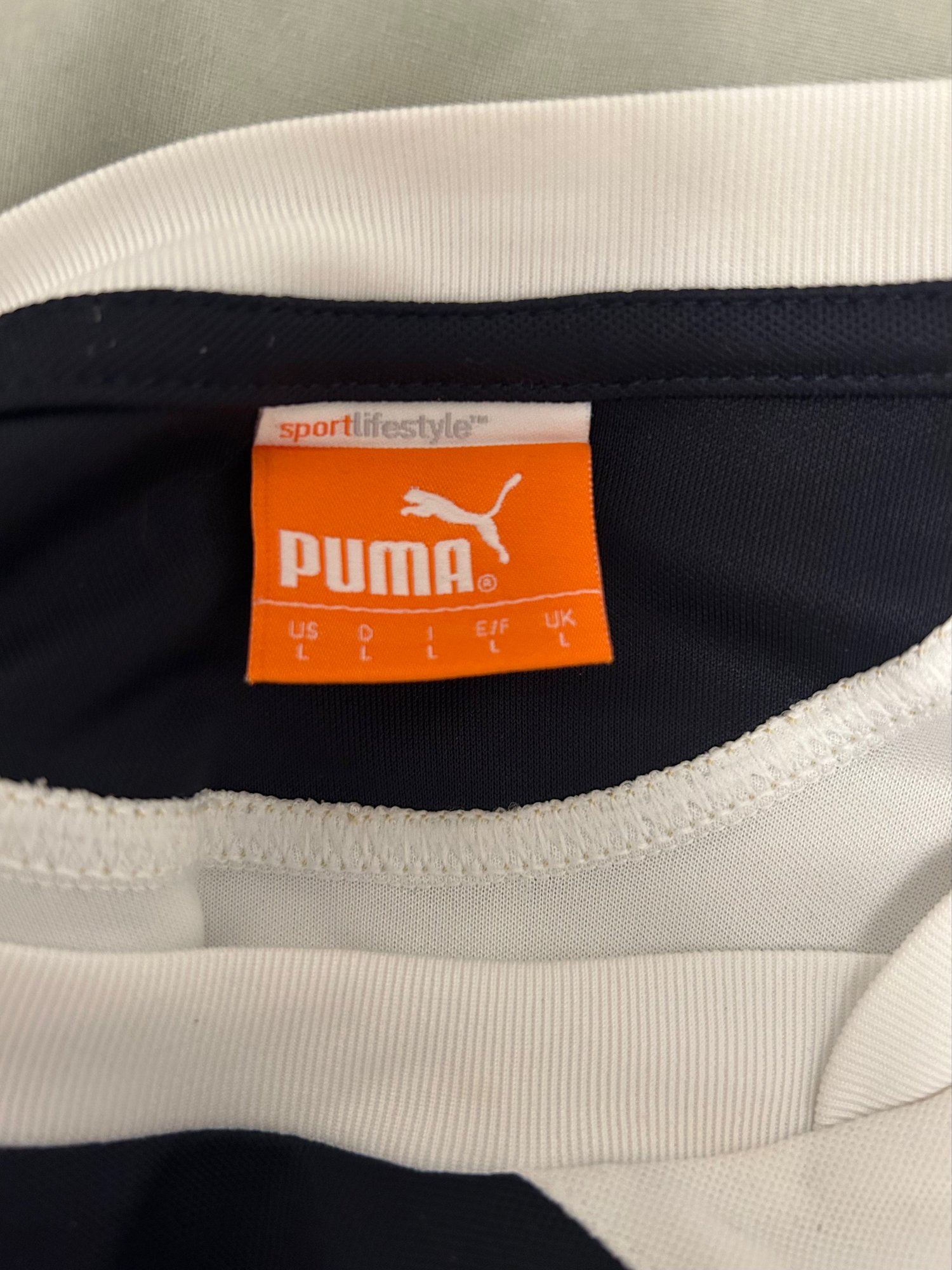 Image of Tottenham Hotspur “MODRIĆ 14” 2010/11 Home Shirt + PL patches (L)