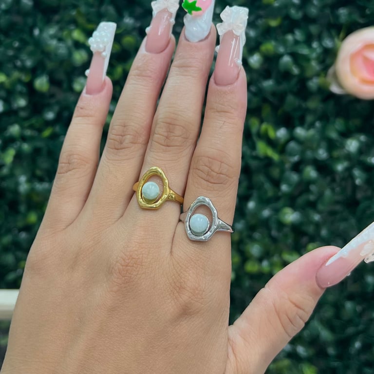 oval frame jaded ring