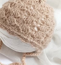 Image 2 of Newborn knitted bonnet for photoshoot | beige