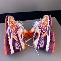 Image 3 of size: us9W uk7 eu40.5  cm25.5