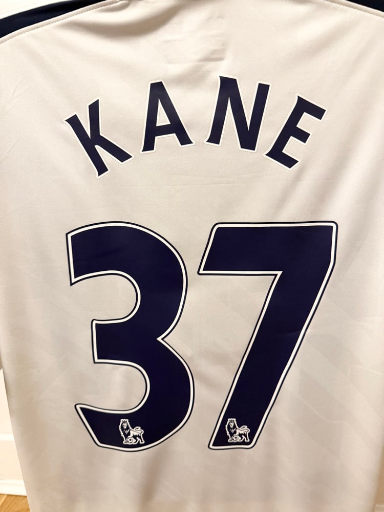 Image of PRE ORDER: Tottenham Hotspur "KANE 37" 2013/14 Home Shirt + PL patches (L)