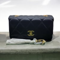 CHANEL BLACK PURSE