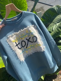 Image 6 of Suadoiro TOXO. Bordado a man. Gris verdoso. Varias tallas!