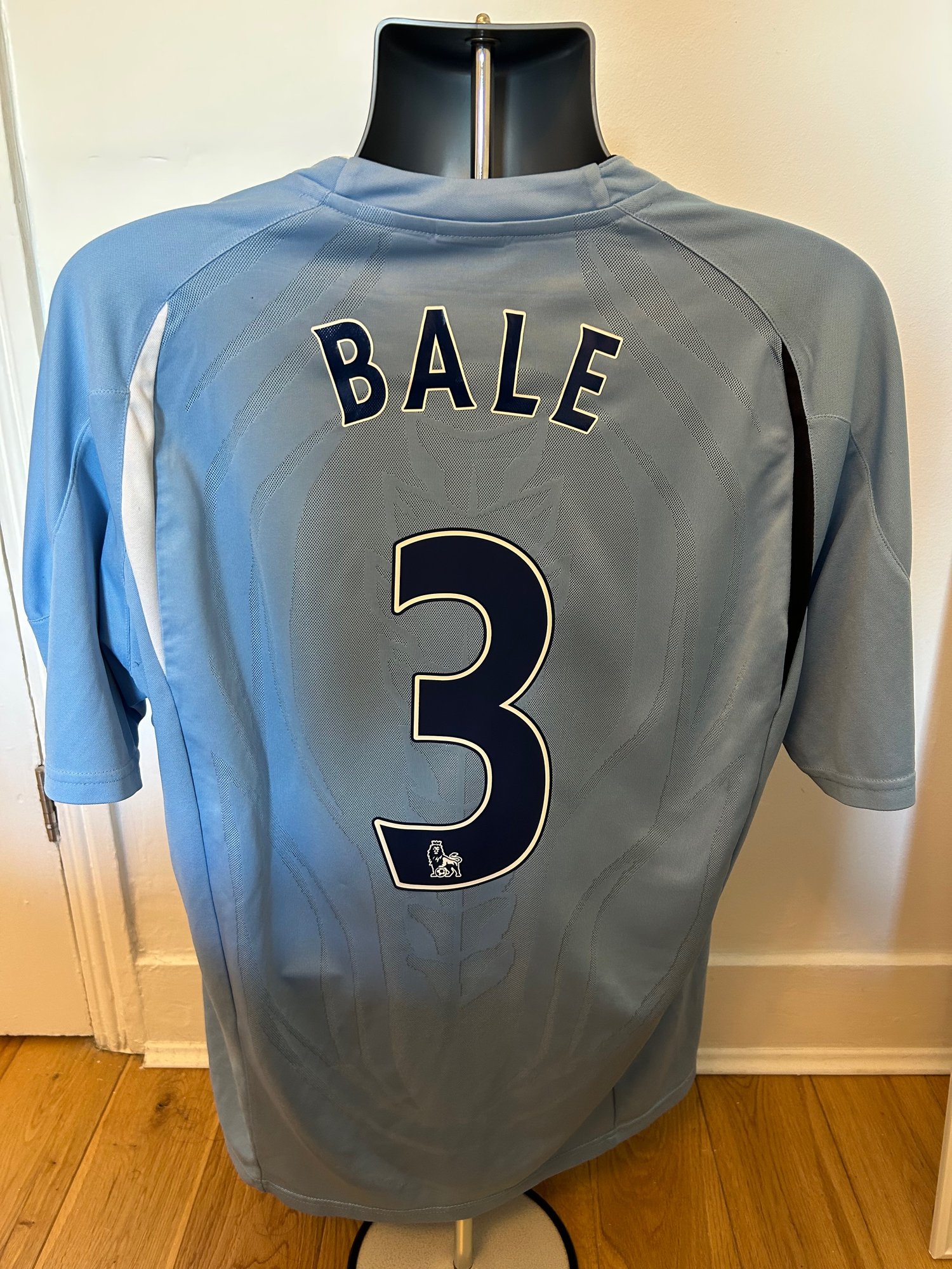 Image of Tottenham Hotspur “BALE 3” 2010/11 Away Shirt + PL patches (XL) 