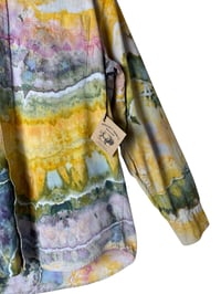 Image 5 of ♻️ UPCYCLED M Men's Button Front Shirt in Appalachian Sunset Geode Ice Dye