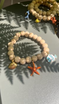 Image 3 of bracelets Woodstock 