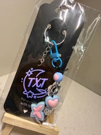 Image 4 of Txt keychain 