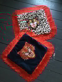 Image 4 of Blue Velvet Red Tiger Red Frinfe Cushion Cover