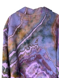 Image 10 of ♻️ UPCYCLED XL 100% Cotton Top in Overdye Geode Ice Dye