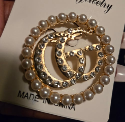 Image of Brooch- Bling Gold & Pearls