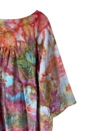 Image 6 of S 100% Cotton Forager Top in Warm Watercolor Ice Dye