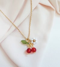 Image 1 of Collier acier cerises pâquerette
